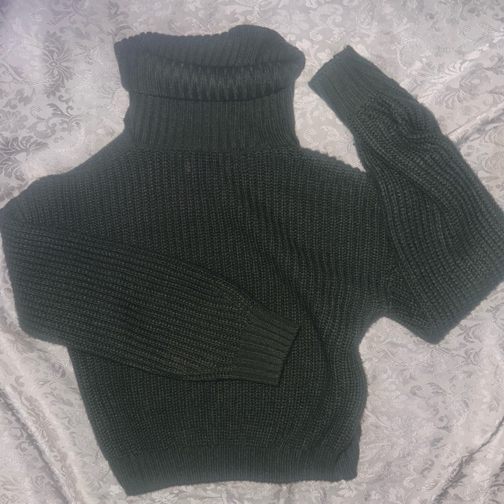 Womens Size Small SO Good for Life Crop Top Sweater.